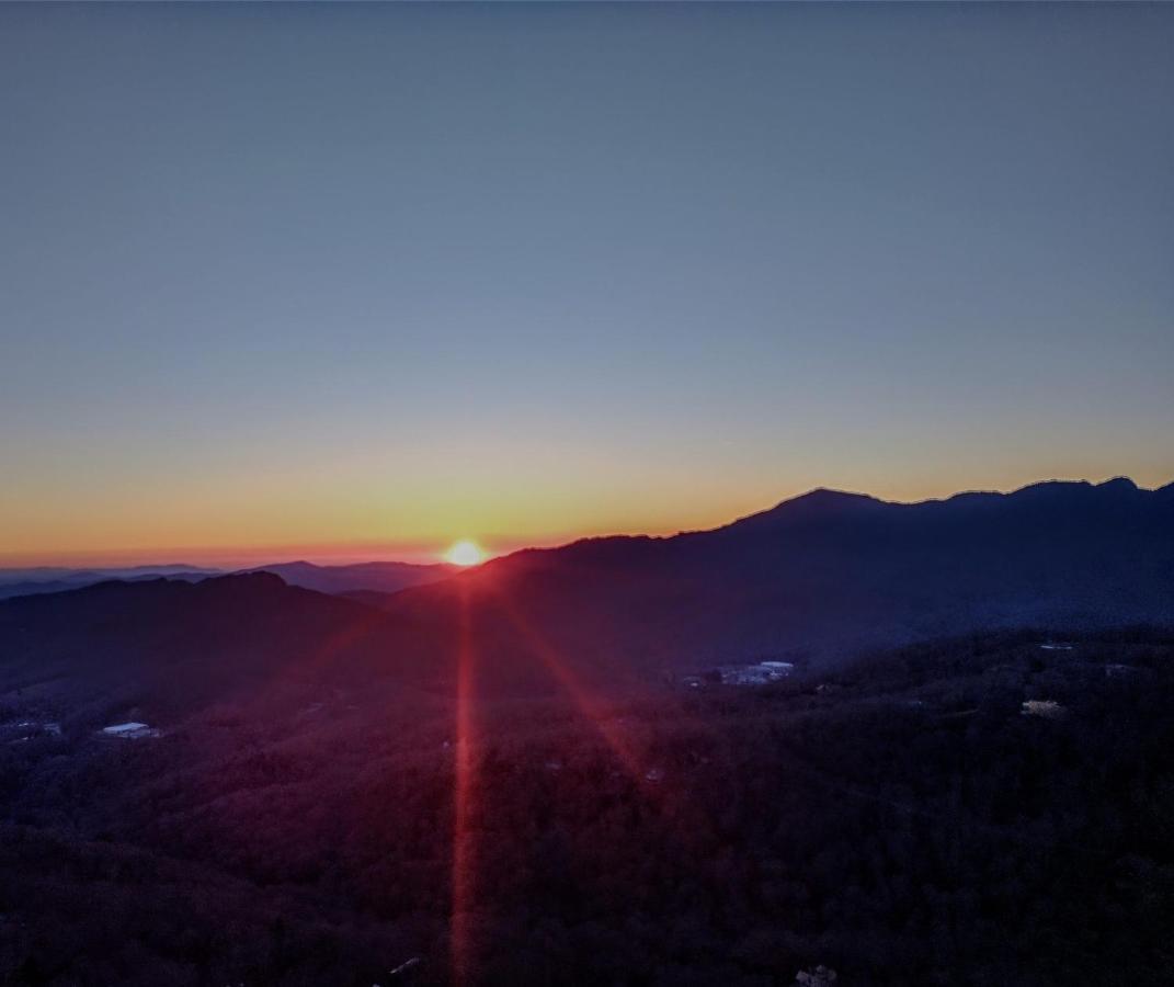 Handsome 2Br Condo With Gorgeous Views In Sugar Mountain! Condo المظهر الخارجي الصورة